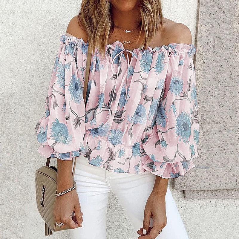 Blusa con volantes en las mangas y flores