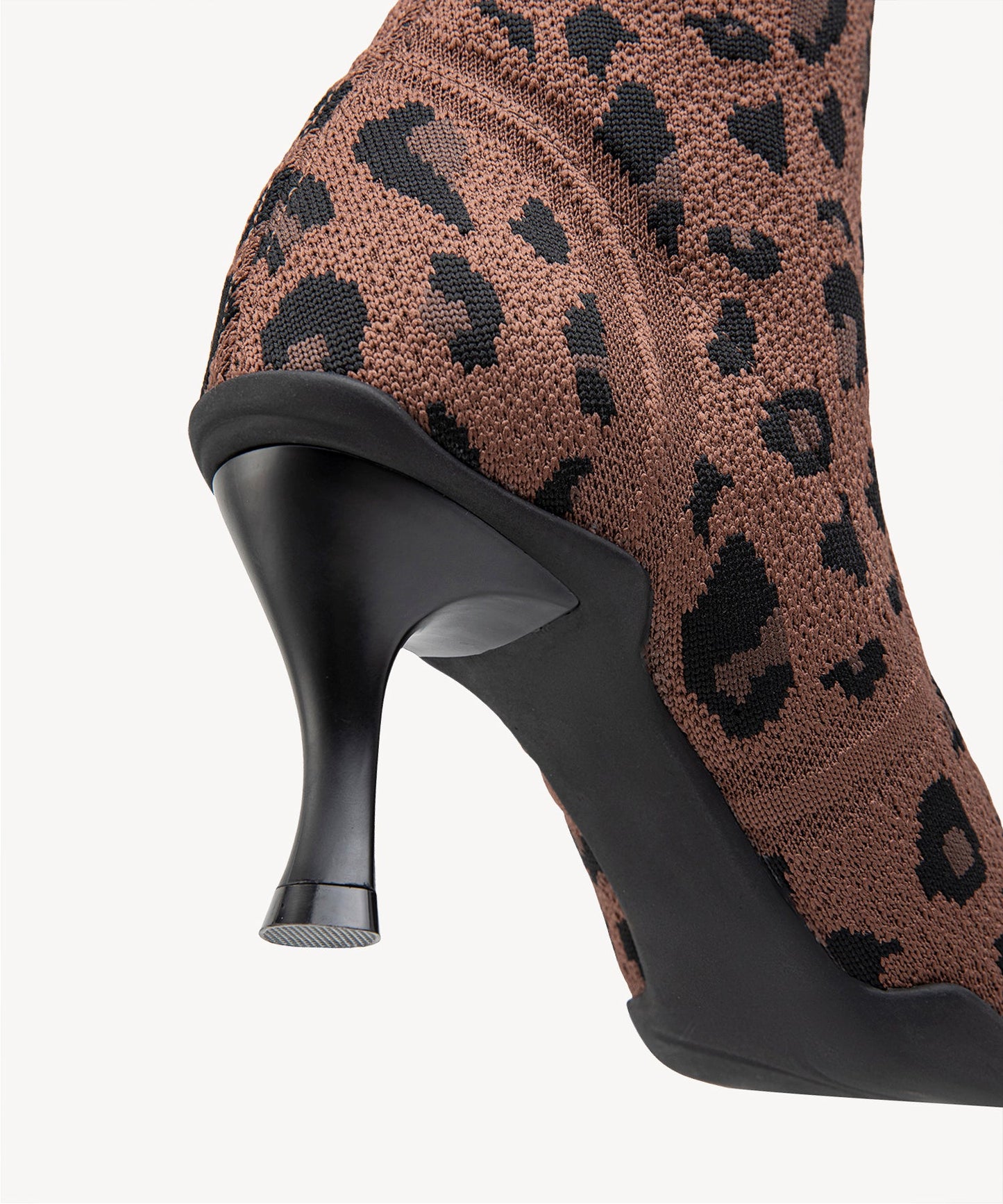 Botas altas de tacón alto y punta fina VeloVera™