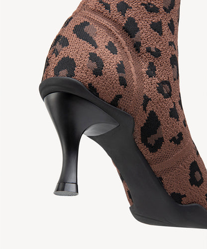 Botas altas de tacón alto y punta fina VeloVera™