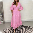 Vestido midi con mangas de volantes bordados estilo inglés