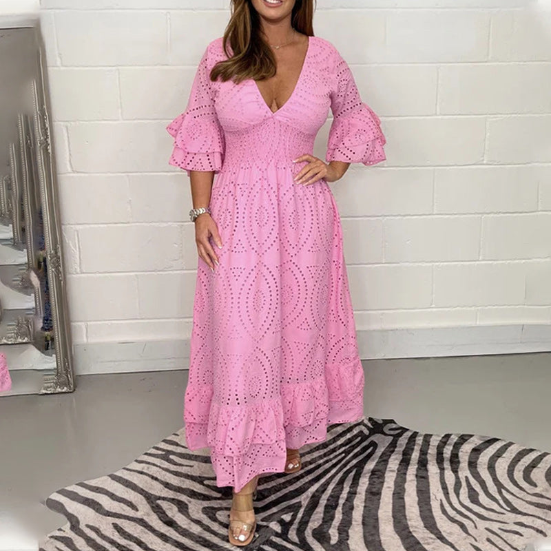 Vestido midi con mangas de volantes bordados estilo inglés