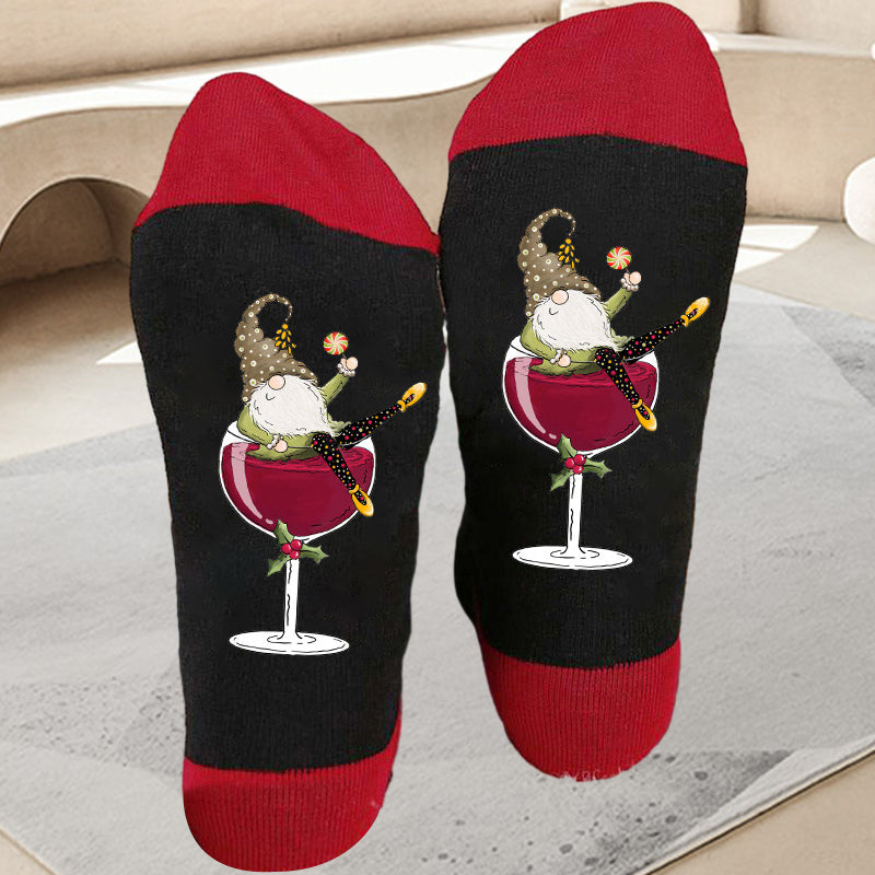 Calcetines unisex de caña alta con diseño de gnomo y copa de vino