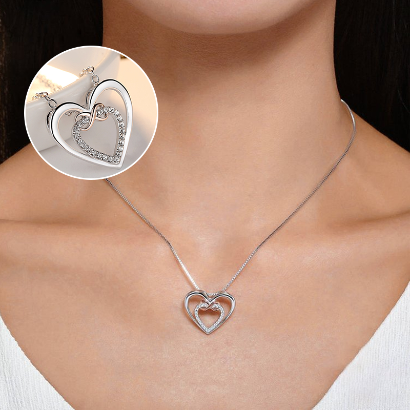 Collar infinito con dos corazones