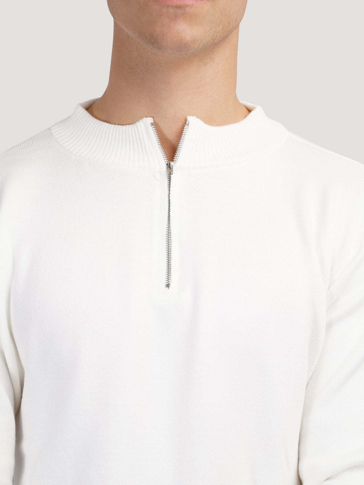 ANSEONG Quarter-Zip Turtleneck Sweater