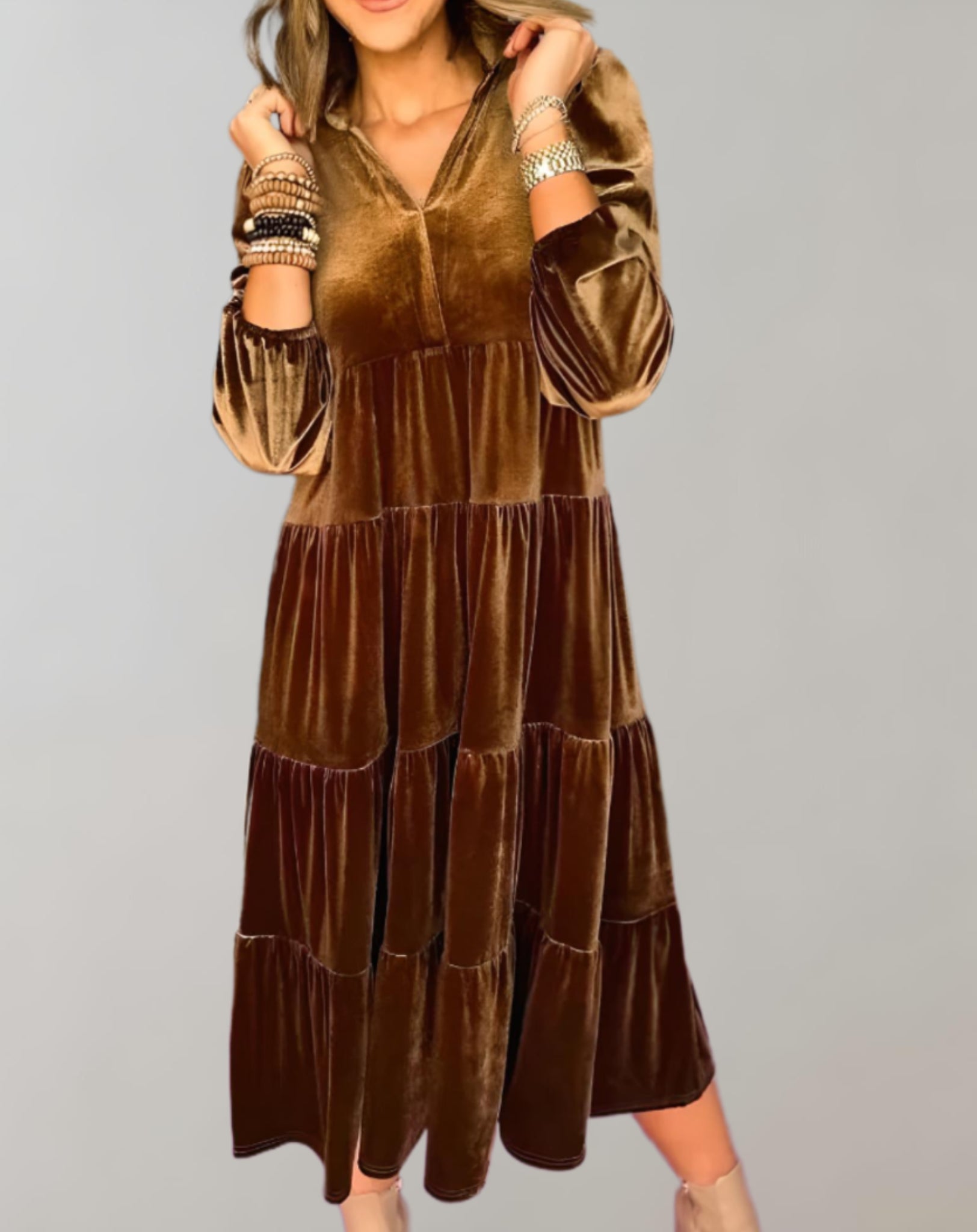 Luisa – Loose Velvet Dress with V-Neck