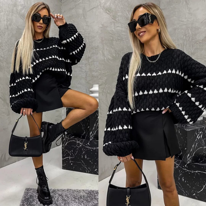 Black and white knitted sweater 