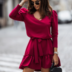 Long-sleeve dress with a tie