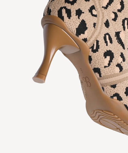 Botas altas de tacón alto y punta fina VeloVera™