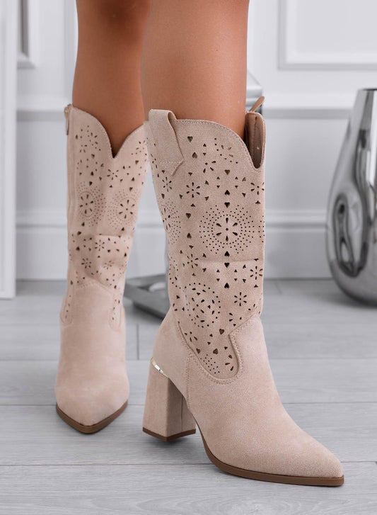 MARIGOLD - Botas camperas beige perforadas con tacón cómodo