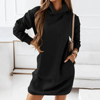 Warm Tessia dress with hood and pockets